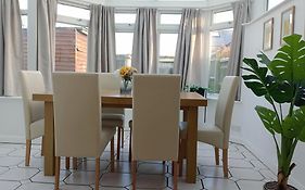 3Br House With Garden Near Bicester Village